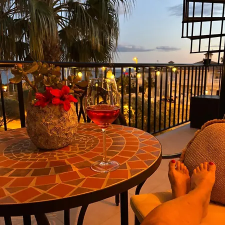Torre Y Mar Penthouse With Seaviews Appartamento Torrevieja