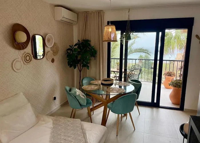 Torre Y Mar Penthouse With Seaviews 아파트