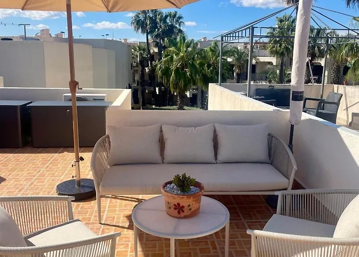 Torre Y Mar Penthouse With Seaviews 아파트